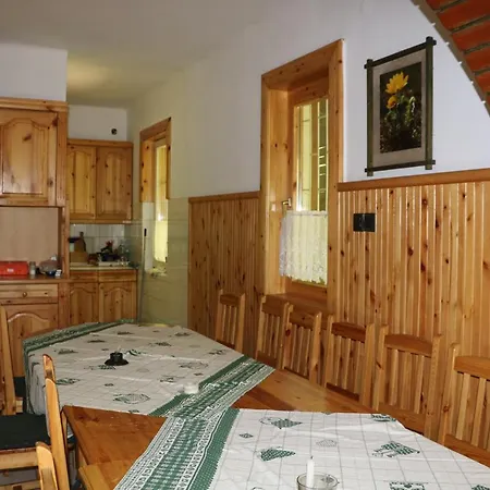 Oszlai Kulcsoshaz