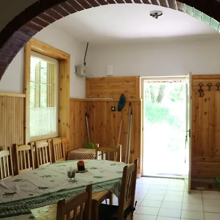 Oszlai Kulcsoshaz Gerendaház Eger